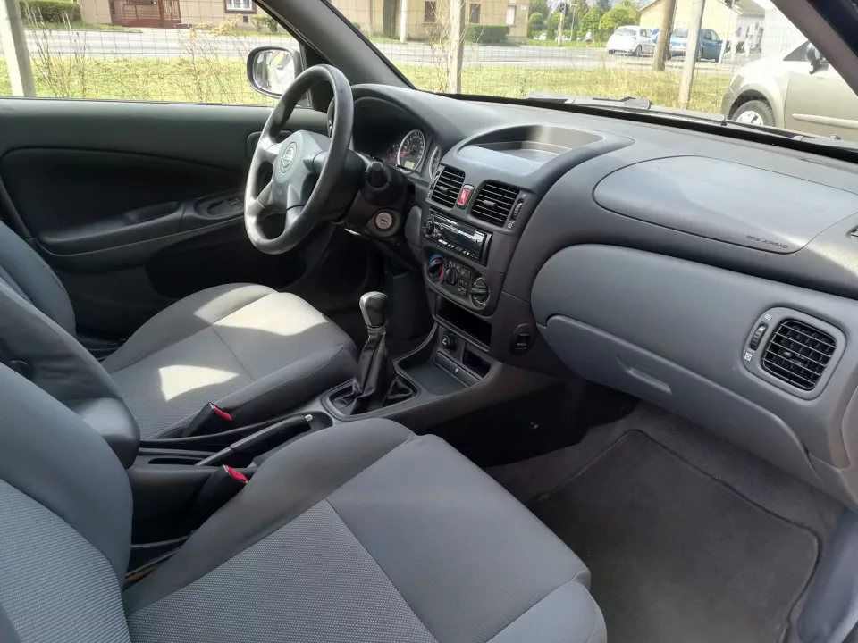 Nissan Almera 1.5